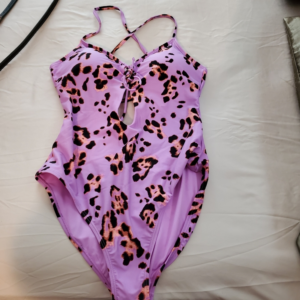 XL one piece swim